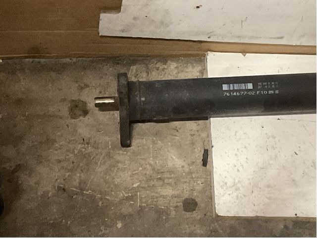Intermediate shaft compressor
