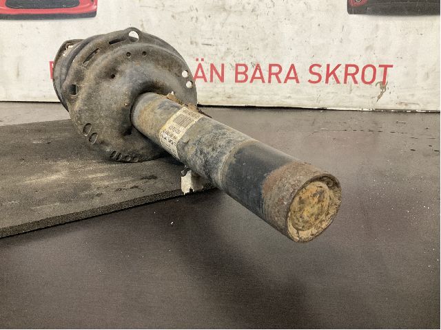 Jousijalka etu vasen