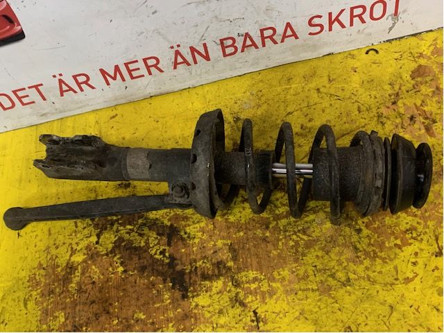 Jousijalka etu vasen