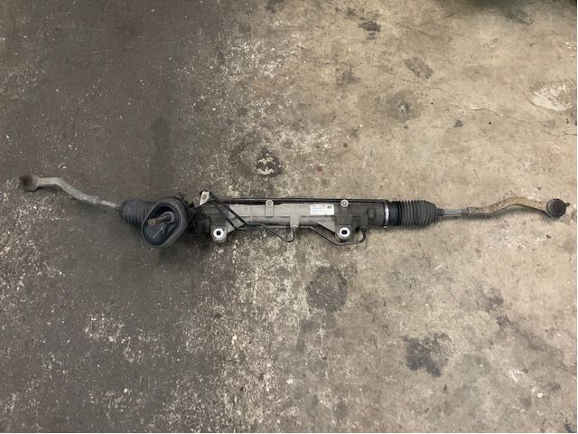 Ohjausvaihde kotelo hydraulinen