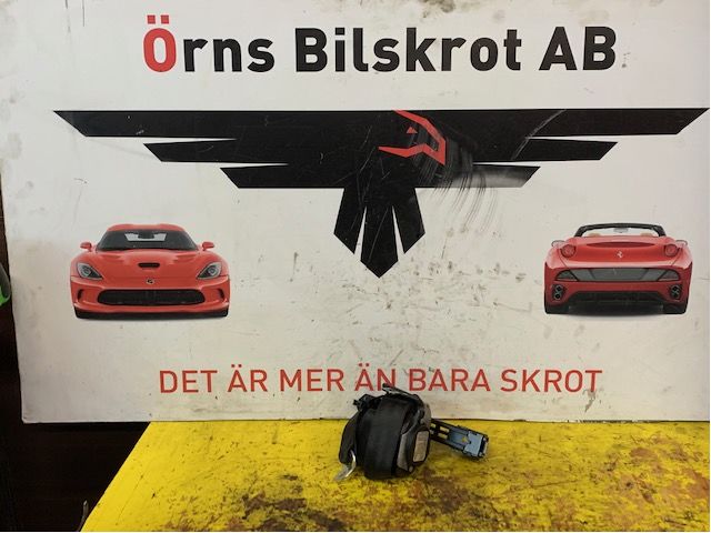 Turvavyö etu oikea