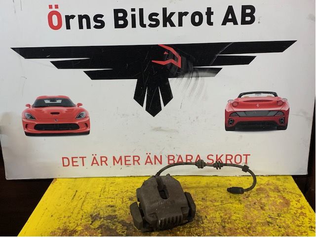 Brake caliper front right