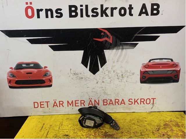 Turvavyö etu oikea