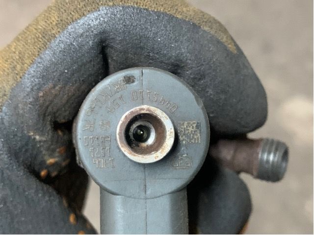 Injection injector