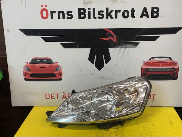 Headlight left