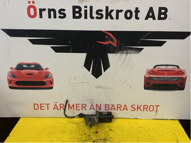 Lasinpyyhkimen moottori tuulilasi