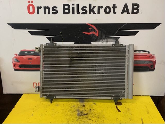AC lauhdutin jäähdytin
