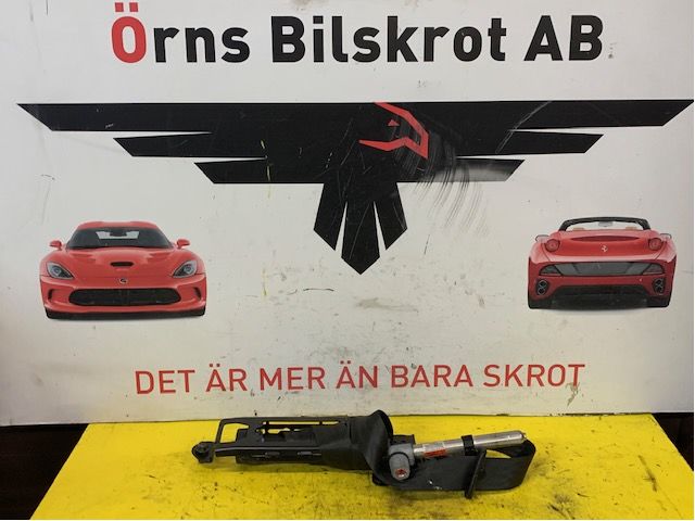 Turvavyö etu oikea