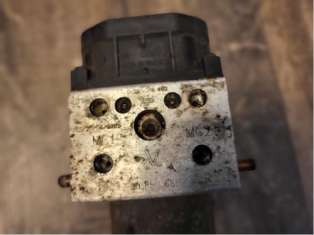 ABS hydrauliikkayksikkö