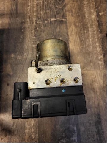 ABS hydrauliikkayksikkö