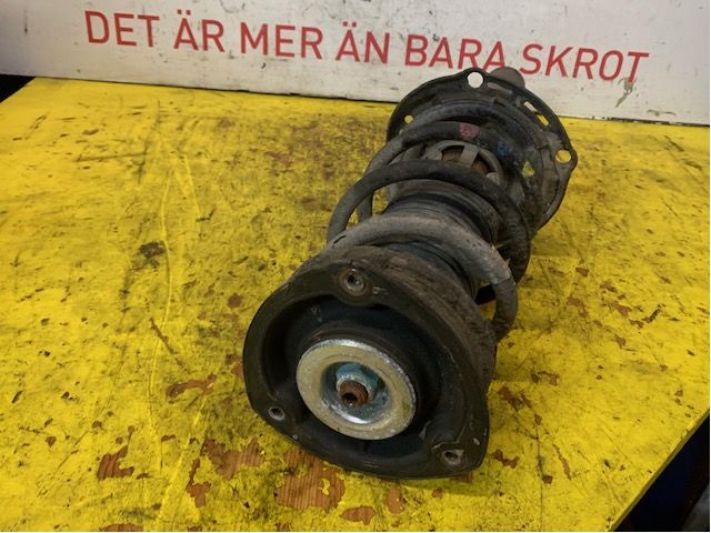 Jousijalka etu oikea