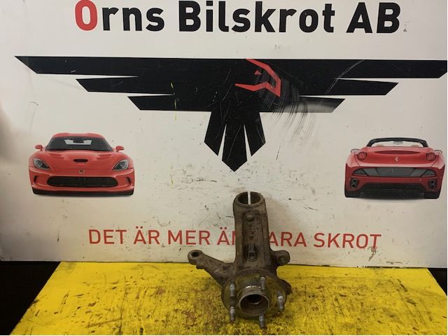 Olkatappi laakeripesä oikea