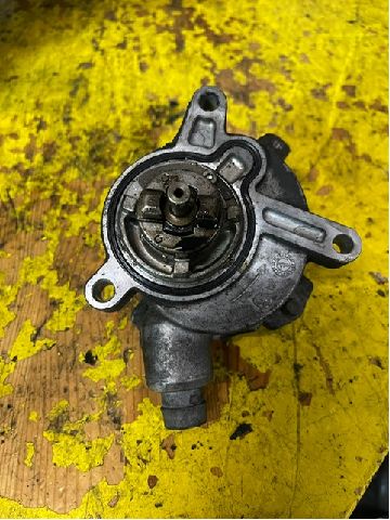Vacuum pump