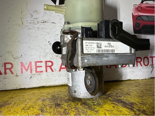 Ohjaustehostinpumppu sähköinen