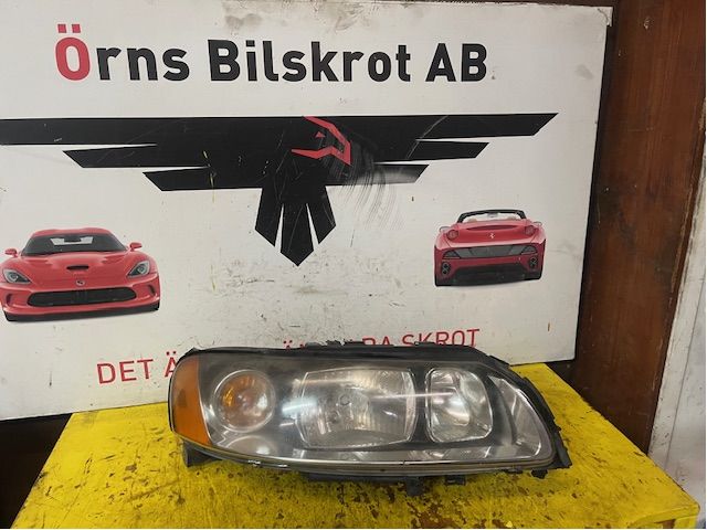 Headlight right