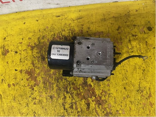 ABS hydrauliikkayksikkö