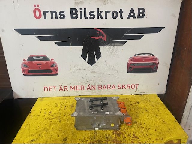 AKULATAUSLAITE KORKEJÄNNITE