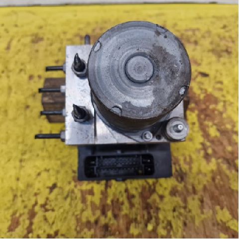ABS hydrauliikkayksikkö