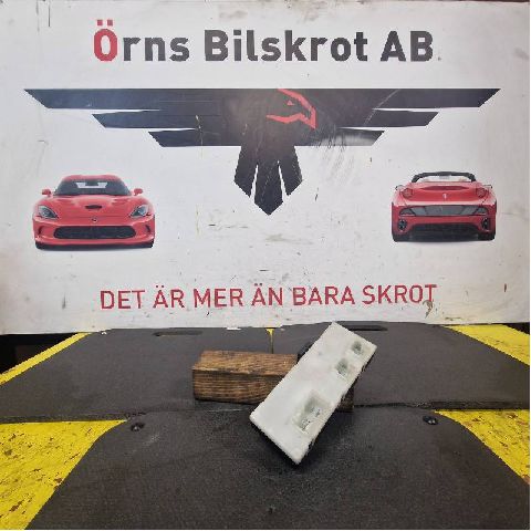 Ohjainlaite takaluukku