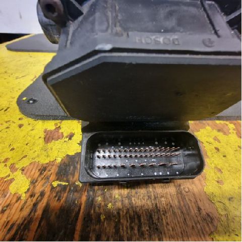 ABS hydrauliikkayksikkö