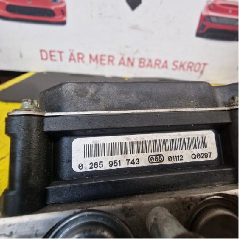 ABS hydrauliikkayksikkö