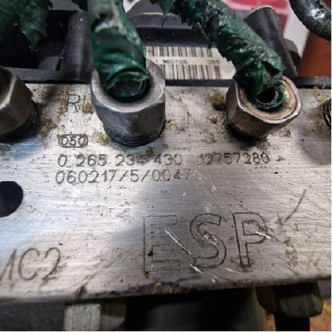 ABS hydrauliikkayksikkö