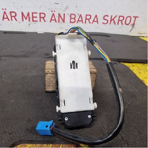 Switch electric window regulator