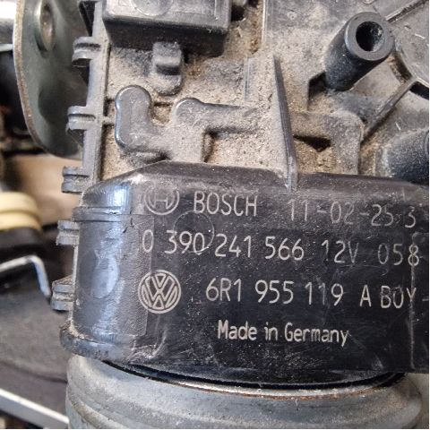 Wiper motor windscreen