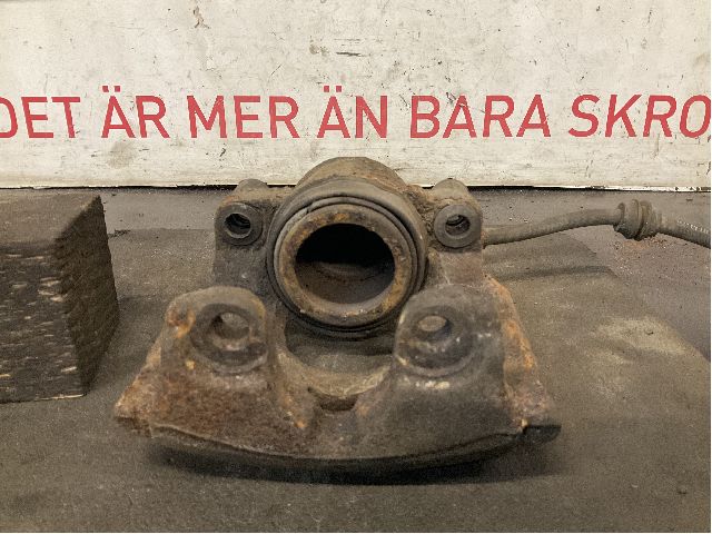 Jarrusatula etu oikea