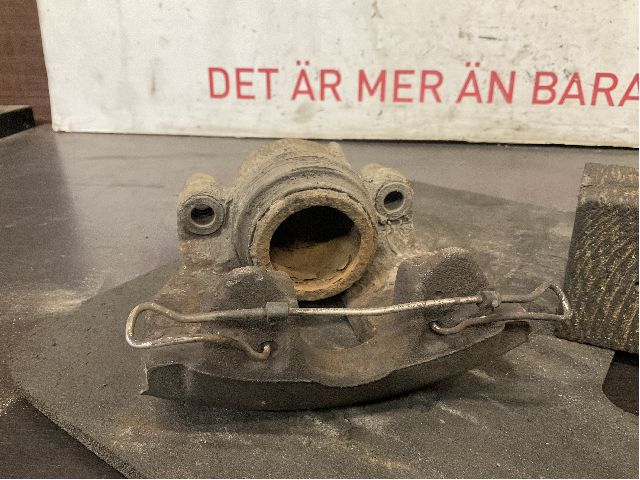Jarrusatula etu vasen