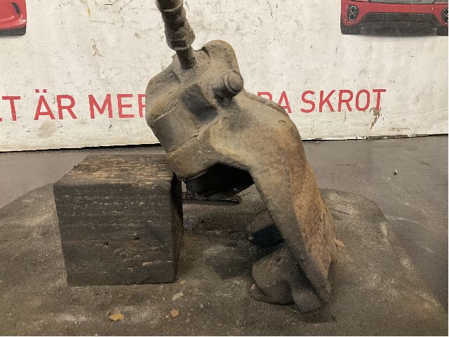 Jarrusatula etu oikea