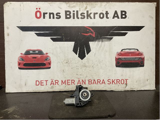 Ikkunannostimen moottori