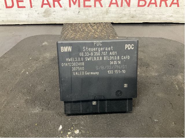 Ohjainlaite pysäköintitutka